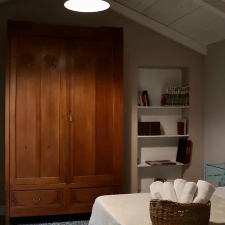 לינה וארוחת בוקר Corte Boero 3*