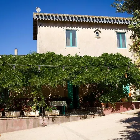 Corte Boero Bed&Breakfast Bed & Breakfast