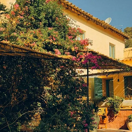 Corte Boero Bed&Breakfast Капотерра