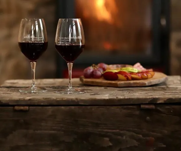 فندق مبيت وإفطار Corte Boero 3*